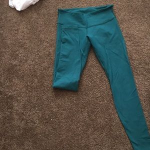 green/teal lululemon leggings
